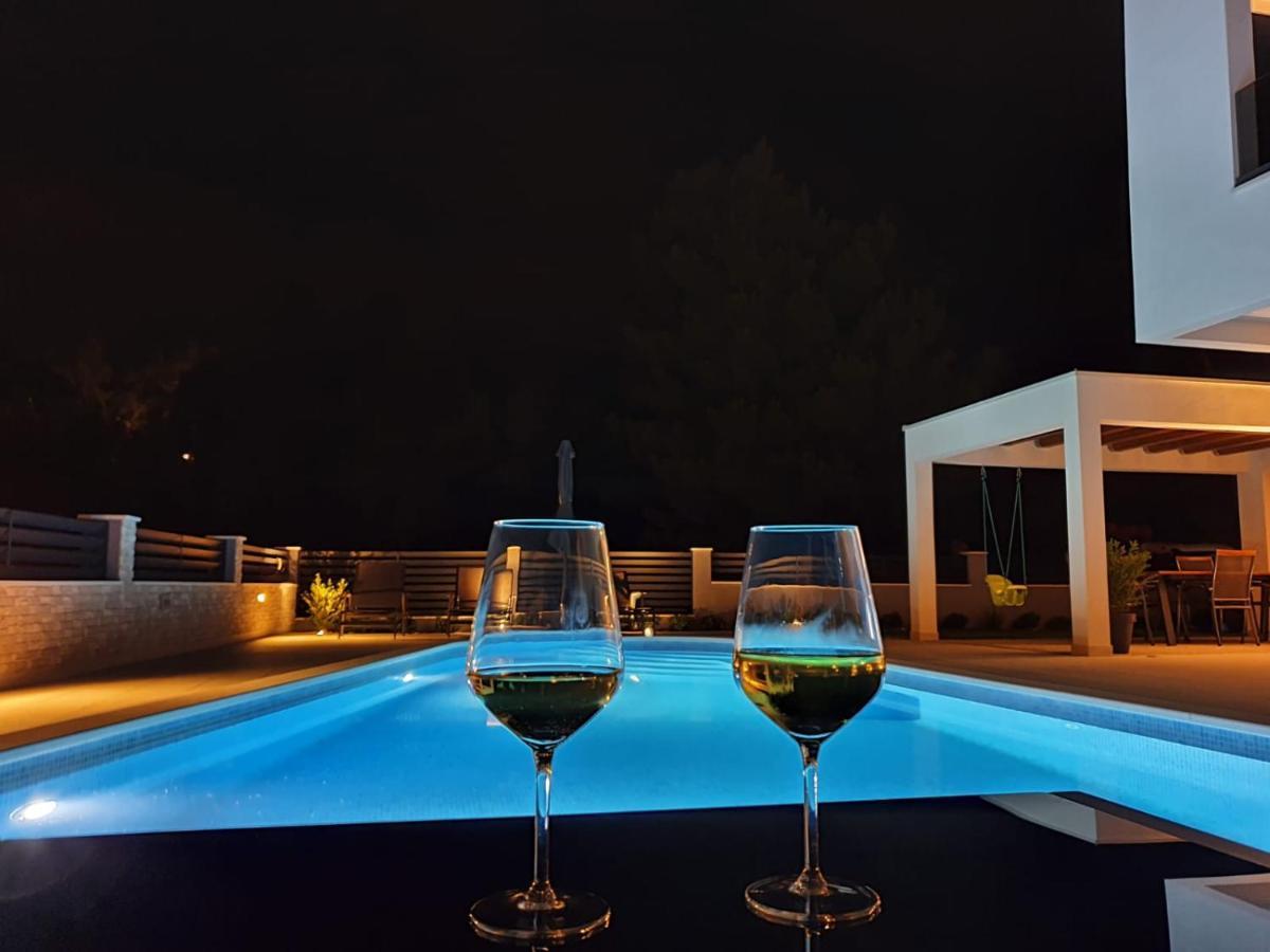 Villa La Vita Baška Voda Buitenkant foto