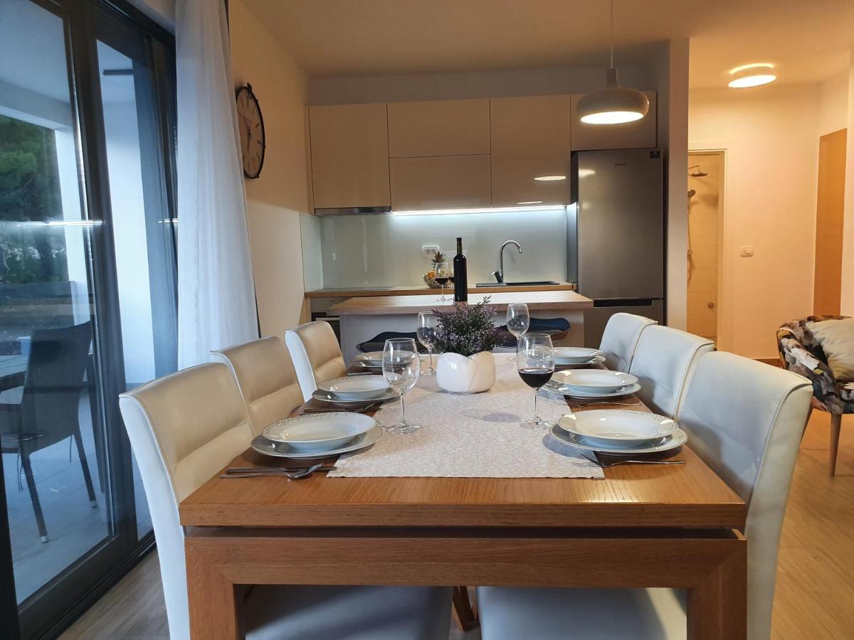Villa La Vita Baška Voda Buitenkant foto
