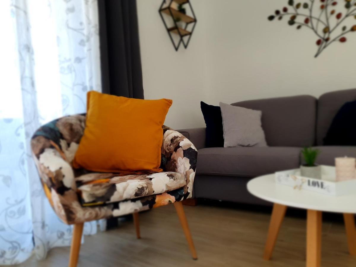 Villa La Vita Baška Voda Buitenkant foto