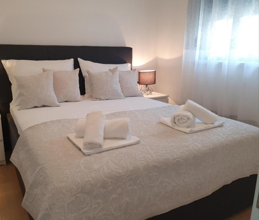 Villa La Vita Baška Voda Buitenkant foto
